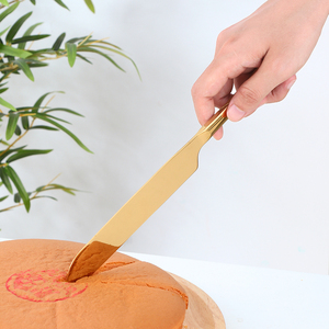 ชุดตัด<span class=keywords><strong>เค้ก</strong></span>สแตนเลส ชุดมีดตัดพิซซ่าและ<span class=keywords><strong>เค้ก</strong></span> ชุดมีดและที่ตักเค้กงานแต่งงาน ชุดช้อนส้อมสีทอง - Product Image 5