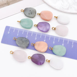 Colgantes de Piedras Preciosas Pulidas y Rodadas de Amatista Natural y Cuarzo Rosa Hechos a Mano para Accesorios de Llavero y Decoración de Mochilas - Product Image 5