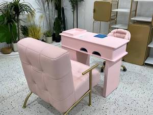 Ensemble table et chaise de salon de manucure de style moderne en bois rose, collection Unique Modern Beauty - Product Image 5