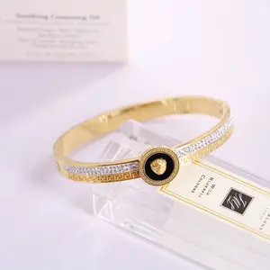 Nova Chegada 18k Banhado A Ouro Diamante Cabeça Bangle Luxo Inspirado Jóias Designer Bangle para As Mulheres
