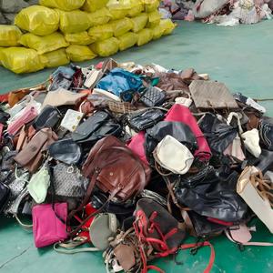 Pacchetto Misto di <span class=keywords><strong>Borse</strong></span> di Seconda Mano per Donna a Prezzo All'Ingrosso, <span class=keywords><strong>Borse</strong></span> Usate Premium per Signore - Product Image 5