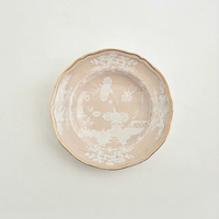 Assiettes de Présentation Luxe en Porcelaine Fine Beige à Motifs Floraux, Vaisselle en Céramique Personnalisable pour Mariages, Banquets et Événements