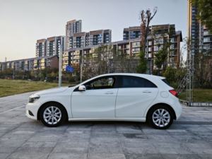 Mercedes-Benz <span class=keywords><strong>Classe</strong></span> <span class=keywords><strong>A</strong></span> (Importée) 2015 <span class=keywords><strong>180</strong></span> Standard 5 Places Automatique Conduite à Gauche Sièges en Cuir Foncé <span class=keywords><strong>Essence</strong></span> Voitures d'<span class=keywords><strong>Occasion</strong></span> - Product Image 5