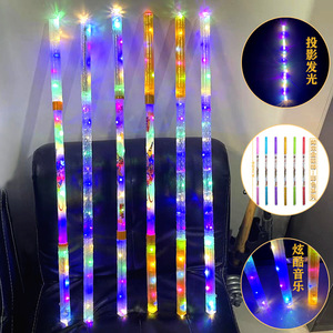 Bâton lumineux LED doré, jouet de 1 m de long, rechargeable, en plastique, avec projection musicale et éclairage intégral pour enfants - Product Image 1