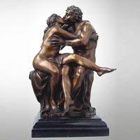 Statues romantiques de couple en bronze nu s'embrassant