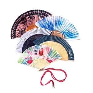 Éventails en bambou personnalisés imprimés numériquement Beckon pour les agences de voyage, les touristes, les promotions de vacances et les salons du voyage - Product Image 5