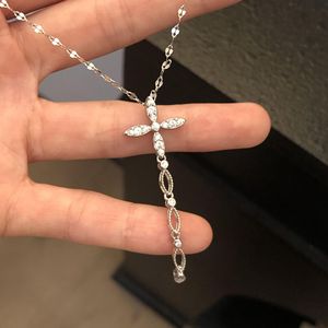 Collier en argent pur S925 avec un diamant unique, design brossé givré doré fluide, style polyvalent de luxe léger 'Œil du diable' - Product Image 2