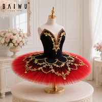 Costume de tutu de ballet classique brodé noir, rouge et or sur mesure pour spectacle sur scène