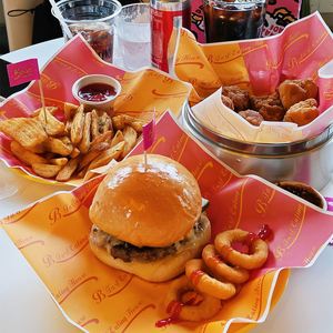 <b>Eco</b> <b>Friendly</b> Biodegradable Recyclable Custom Logo Printed Disposable Fried Chicken Sandwich <b>Wrapping</b> <b>Paper</b> Packaging - Product Image 1