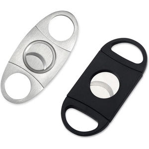 Cortador de Cigarros de Plástico de Doble Cuchilla, Negro, de Gran Apertura, con Logotipo Personalizado, Accesorio Premium de Escritorio para Cigarros - Product Image 1