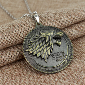 Collana ZRM Fashion Jewelry Vintage con ciondolo a forma di lupo della Casa Stark di Game of Thrones in lega di zinco con catena a maglie - Product Image 4