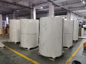 फैक्टरी पीई लेपित पीएलए कोटिंग क्राफ्ट पेपर रोल कच्चे सामग्री कागज कप व्हाइटबोर्ड कार्ड रोल स्टॉक - Product Image 3