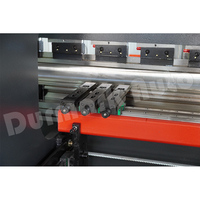 Mesin Tekuk Plat Baja Karbon Hidrolik CNC Servo Otomatis Durmark Aluminium 200T 4000mm WE67K Tersinkronisasi dengan Sistem Kontrol DA41