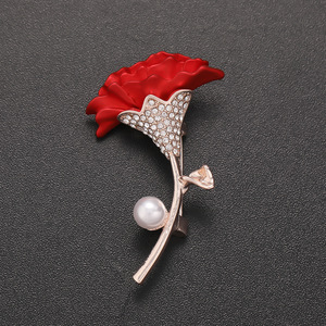 Broche Épingle de Luxe en Alliage Plaqué Or avec Strass Colorés et Perforations, Accessoire Féminin Élégant et Raffiné, Placage de Haute Qualité - Product Image 4