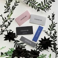 Étiquettes tissées en satin écologiques personnalisées avec formes rectangulaires/carrées/en rouleau pour vêtements (option de logo privé)