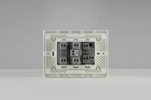 Enchufe de Pared Tipo N 16A para Brasil, Sudamérica, de Tamaño Pequeño, con Certificación CE, Clasificación IP21 - Product Image 4