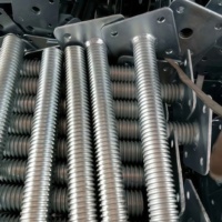 Support de base en U en acier galvanisé pour échafaudage moderne, fixation inférieure et supérieure, haute résistance, usage extérieur, fourni par l'usine
