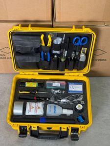 WFTK-800S Kit Básico de Herramientas para Cable de Fibra Óptica 28 en 1 con Pelacables de Tres Orificios para Instalación FTTH - Product Image 2