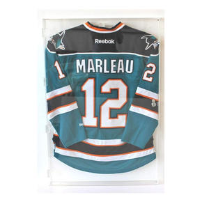 صندوق عرض مخصص كبير الحجم للقمصان الرياضية مصنوع من الأكريليك الشفاف يثبت على الحائط - Product Image 3