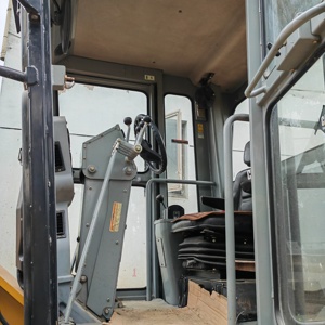 รถเกรดเดอร์ CAT 140K มือสอง ลดราคาพิเศษ เครื่องปรับระดับถนน Caterpillar 140K พร้อมบริการขนส่งทางทะเลรวดเร็ว - Product Image 3