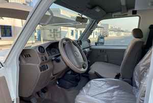 <span class=keywords><strong>Toyota</strong></span> <span class=keywords><strong>Land</strong></span>-Cruisers d'occasion Hard Top <span class=keywords><strong>Ambulance</strong></span> LX78 Wagon VOITURE - Product Image 4