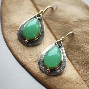 Pendientes de gota con gema verde en forma de lágrima, engaste de bisel, poste de cobre, joyería de moda para fiesta - Product Image 4