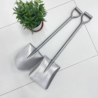 Pelle de jardinage agricole monobloc en acier au manganèse avec manche en acier pour la plantation de légumes et le creusement de terre en extérieur