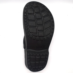 Chaussures de jardin en EVA pour hommes, fabriquées par le fabricant, sandales plates légères avec doublure en fourrure amovible, pantoufles chaudes pour le printemps et l'été - Product Image 6