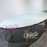 Table de salle à manger ovale moderne de luxe en verre, personnalisable, avec piètement en acier inoxydable doré brillant, idéale pour les mariages et événements – Vente en gros directe usine