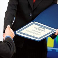 S&L Carpetas para Certificados de Papel Azul Plateado, Paquete de 25 Unidades, Cubierta de Lino, Papel de 80 lb, Esquinas Plegables Troqueladas, para Premios Empresariales y Uso en Oficina