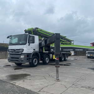 2018 Zoomlion 56m Diesel Bomba De Concreto Usado Caminhão Montado Boom Bomba 2400 Trabalho Hrs 56X-6RZ com Benz Chassis EURO 4 Emissão - Product Image 2