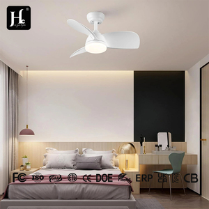 Ventilateur de plafond de 28 pouces : Ventilateur de plafond moderne décoratif intelligent à télécommande avec éclairage LED - Product Image 3