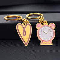 Porte-clés en métal couleur or tendance, personnalisables avec nom et lettre, porte-clés 3D en métal rose, porte-clés en émail souple pour filles
