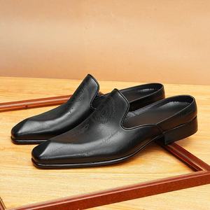 Chaussures habillées pour hommes en cuir de haute qualité, élégantes et tendance, chaussures derby pour hommes d'affaires - Product Image 1