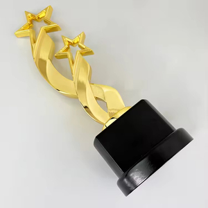 Trophée brillant en forme d'étoile double en métal doré avec base en plastique pour les concours de musique et d'art - Product Image 6