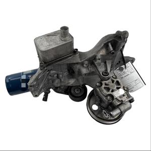 Для Audi A5 <span class=keywords><strong>2</strong></span>-дверный <span class=keywords><strong>2</strong></span>.0L 2010-2012: Оригинальный корпус масляного фильтра OE 06H903143E в сборе с интегрированным насосом ГУР 8K0145153F - Product Image 1