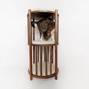 Maison dans les arbres en forme de tour, grotte - Product Image 3