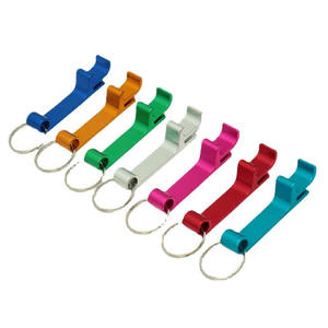 Décapsuleurs porte-clés modernes en métal en forme de ballon de football, personnalisables avec logo magnétique, cadeaux promotionnels durables en gros - Product Image 3