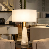 Lampe de bureau décorative moderne et simple, à abat-jour conique en onyx naturel et laiton, réglable, pour chambre, salon, maison