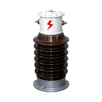 Transformateur de courant immergé dans l'huile pour extérieur LCWD1-35 / LABN1-35W2 35 kV avec classe de précision 0.2S/0.5/10P20 et courant secondaire 5A