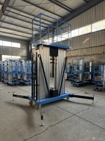 Peralatan Pengangkat Hidrolik Portabel SJYL0.1 9 Struktur Aluminium Alloy Tiang Ganda 100kg Platform untuk Operasi Udara