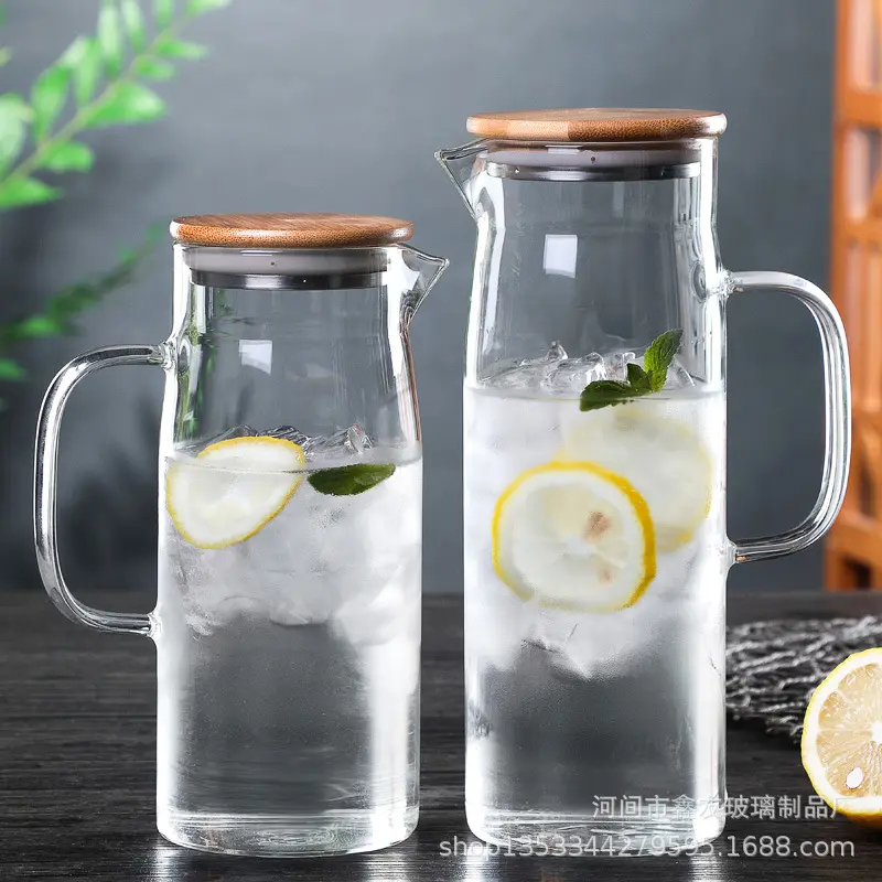 Heat Resistant Glass Pitcher with Lid Water Carafe with Handle, Beverage Pitcher for Homemade Juice and Iced Tea