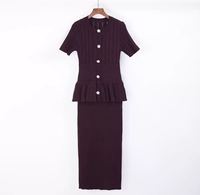 Robe pour femme de haute qualité, nouvelle mode, tricotée, à manches courtes, col en V, boutonnée, simple, mi-longue, ajustée, respirante