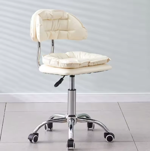 Fauteuil de coiffure rose rembourré, chaise de beauté pivotante avec appui-tête et roulettes - Product Image 5