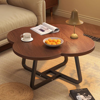 Vente en gros de meubles de salon pour la maison table basse d'appoint de canapé simple et moderne en bois avec trèfle