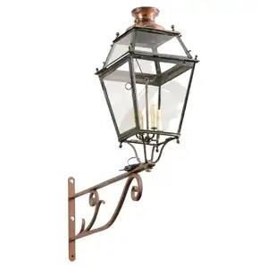 Французский Ретро-светильник 1890s, железный и медный настенный светильник, бра с четырьмя лампами и прокручивающим кронштейном