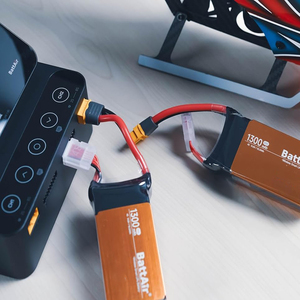 แบตเตอรี่สมาร์ทลิโป 14.8V 4S 1300mAh 80C ปลั๊ก XT-60 สำหรับรถบังคับวิทยุและเครื่องบิน พร้อมกระเป๋าใส่แบตเตอรี่ ผลิตในจีน - Product Image 3