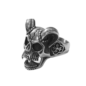 Bague Crâne en Acier Inoxydable Style Punk avec Cornes, Plaqué Argent Vieilli, Bijou Tendance pour Homme, Idéal pour le Quotidien et Cadeau - Product Image 1