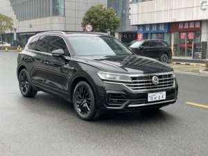 Le Volkswagen Touareffor 2.0TSI Rui Shang Edition <span class=keywords><strong>2021</strong></span> est exporté professionnellement à bas prix - Product Image 3
