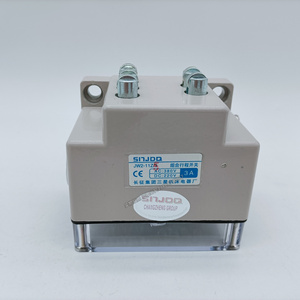 Interruptor de límite combinado Changzheng JW2-11Z/3/5 AC380V 3A para torno CNC, fresadora y rectificadora - Product Image 1